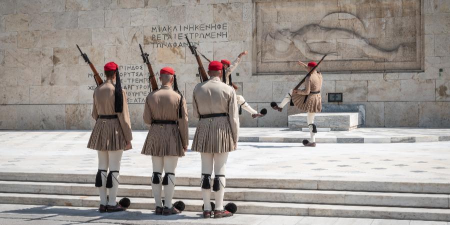 Syntagma: Cambio della Guardia 